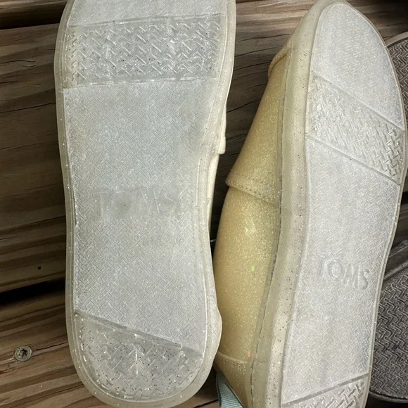 TOMS GIRLS shoes bundle slip on size 1 - Picture 5 of 5